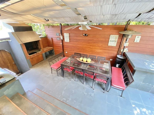 Casa En Arriendo De 5 Dorm. En Vitacura