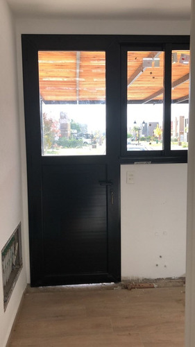 Imagen 9 de 27 de Casa En Venta En San Gabriel, Villanueva, Tigre