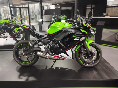 Imagen 3 de 17 de Kawasaki Ninja 650 Abs Krt Oportunidad