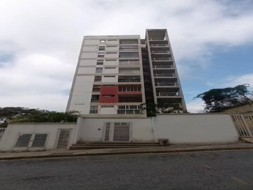 Vendo Apartamento 75m2 Los Teques 1393