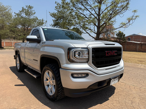 GMC Sierra 5.4 Cabina Regular Sle 4x4 At