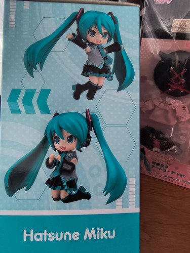 Hatsune Miku Original Nendoroid Doll Figma Outfit Set De 4 (Usado)