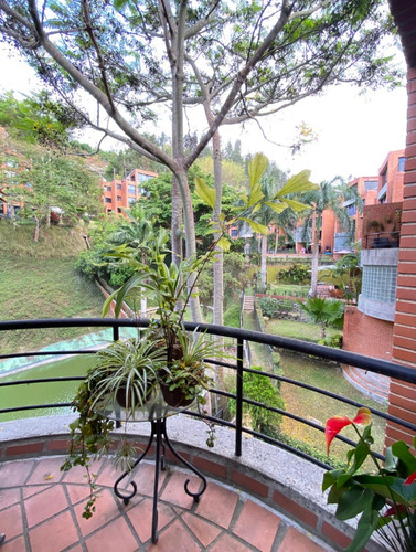 Venta De Town House En La Boyera