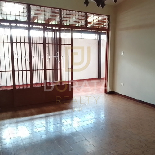 Imagen 12 de 14 de Casa En Alquiler Urb Trigal Norte Super Amplia Calle Cerrada (hg)