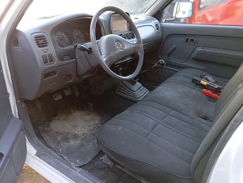 Nissan NP300 2.5 Tdi Chasis Ac 4x2 Mt