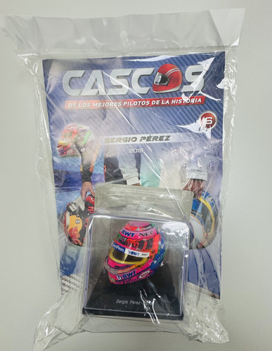 Revista Panini Cascos Formula 1 #16 Sergio Checo Pérez 2019