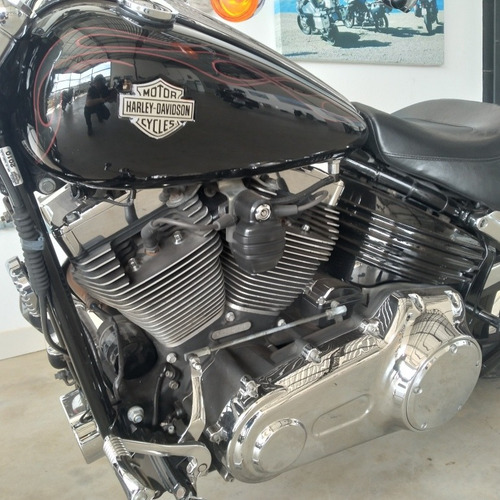 Imagem 5 de 14 de Harley Davidson Rocker