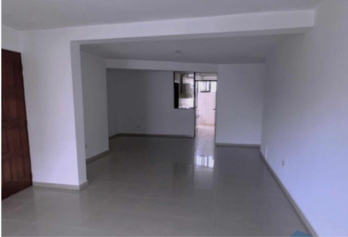 Apto. Esperilla 3 Hab. Rd$ 46 Mil