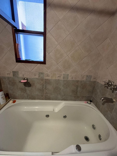 Venta Casa 5 Dormitorios Zona Av America