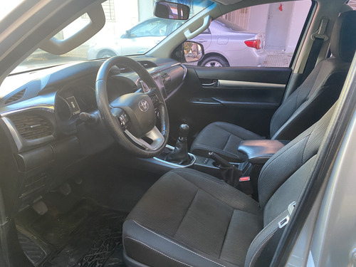 Toyota Hilux 2.8 Cd Srv 177cv 4x2