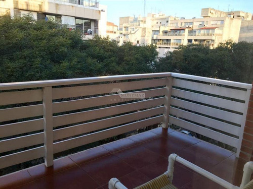 Apartamento Venta Pocitos 3 Dormitorios Plaza Gomensoro Con Barbacoa Exclusiva!