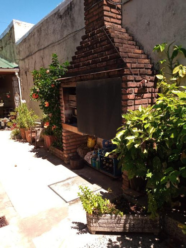 Casa Para 2 Familias En Venta En Bernal Centro