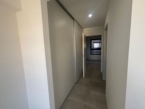 Departamento En Venta En Liniers