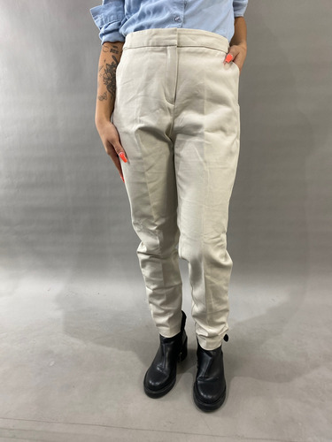 Pantalón Marca  Mango  Color Blanco (talla 34)