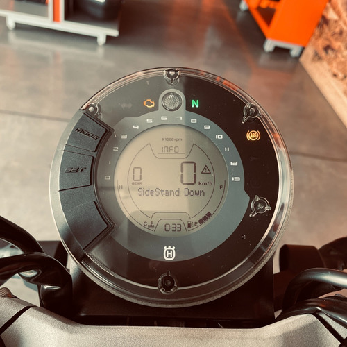 Imagen 17 de 19 de Svartpilen 200 Abs Husqvarna 0km 2023 Solo Dni Tna 0% $