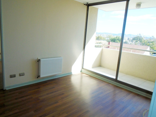 A Tres Cuadras Del Centro De Villa Alemana.