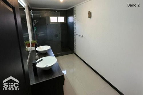 Vendo Parcela Con Gran Casa Y Piscina En Los Andes