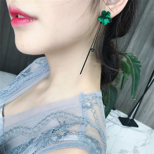 Pendientes De Aguja De Temperamento Largo Para Mujer Con For