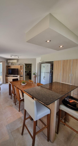 Casa En Venta Jardin Claret 4 Dormitorios Con Pileta