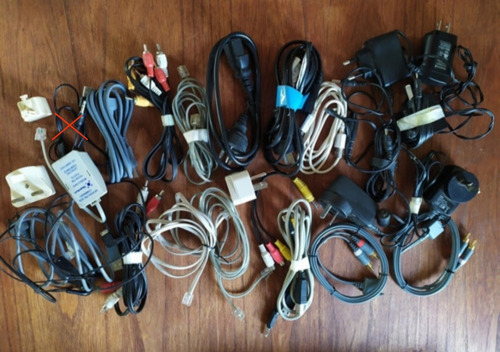 Lote De Cables Y Cargadores