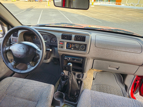 Frontier 4x4 Estandar 4 Cil Cabina Y Media