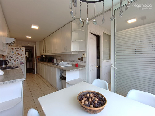 Impecable Dpto. En Condominio 3 Dorm Más Servicios, Vitacura