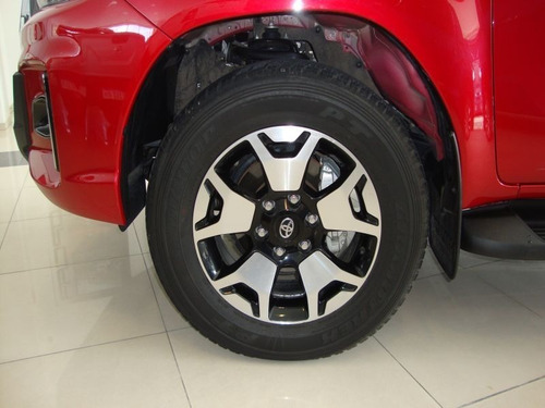 Toyota Hilux Srx 2.8 Tdi Dc 4x4 6at