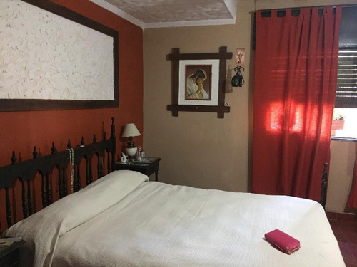 Imagen 8 de 13 de Casa En Venta A 1 Cuadra Av Felix Paz