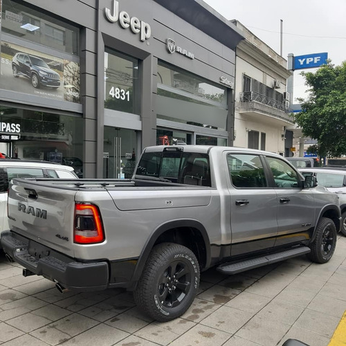 RAM 1500 5.7 Laramie Atx V8