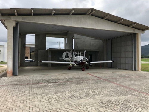 Imagem 2 de 3 de Terreno Aeronáutico No Condomínio Costa Esmeralda - 2714