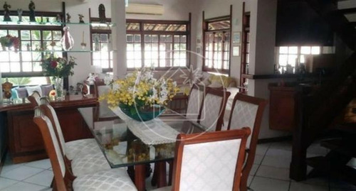 Casa - Ref: 881197