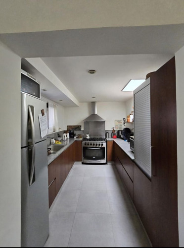 Espectacular Venta Casa De Tres Dormitorios En Parque Leloir