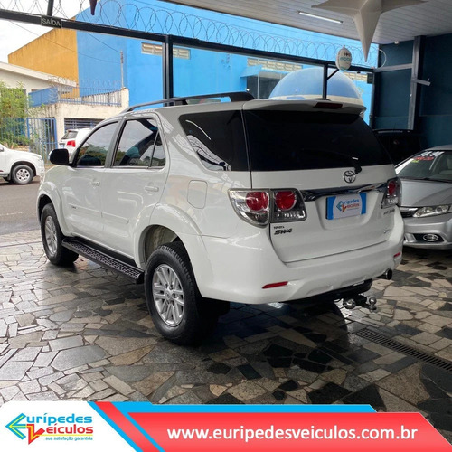Toyota Hilux SW4 3.0 SRV 4X4 16V TURBO INTERCOOLER DIESEL 4P AUTOMÁTICO
