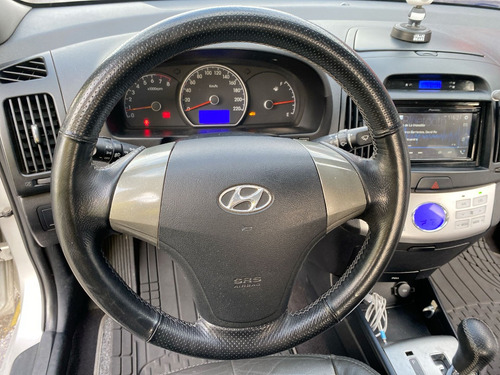 Imagen 17 de 25 de Hyundai Elantra Supreme Gls 2011