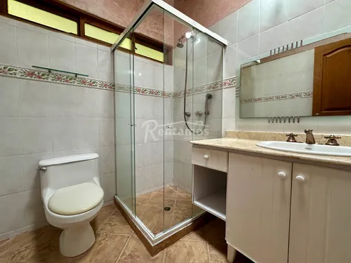 Casa En Arriendo En Loma Del Escobero. Cod A776176