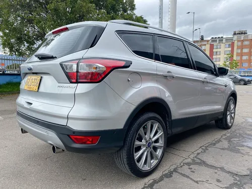 Ford Escape 2.0 titaum 4x2