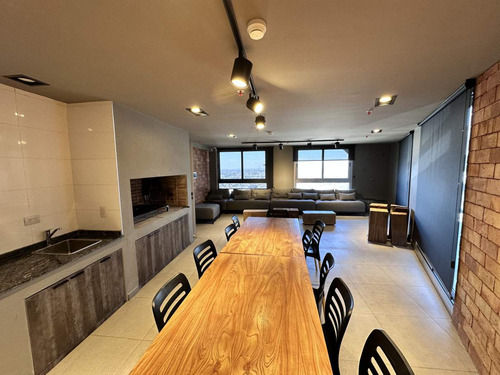 Departamento De 2 Dormitorios En Alquiler En Barrio Gral. Paz - Torre Alto Paz