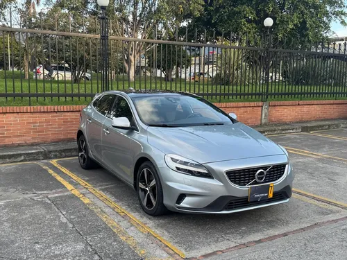 Volvo V40 2.0 T4 Drive-e R-design