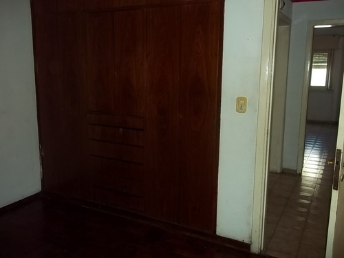 Casa En Alquiler Villa Sarmiento, Moron