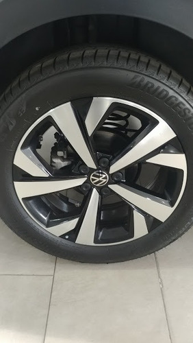 Volkswagen Nivus Highline Hd
