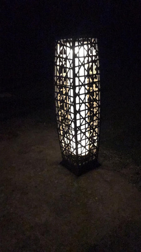 Lámpara De Pie Solar Para Exteriores Iluminacion Decoracion