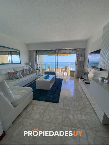  Apartamento En Alquiler Verano 2024. Tres Dormitorios, Vista Al Mar. Punta Del Este.