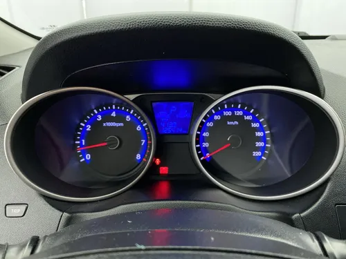 Hyundai TUCSON IX-35 2.0l 164 hp 4x2