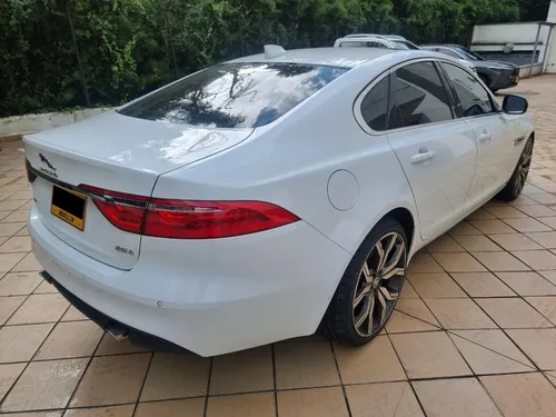 Jaguar XF 2.0 Prestige