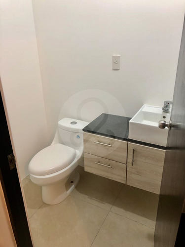Departamento En Venta En Fraccionamiento Cañadas De San Lorenzo