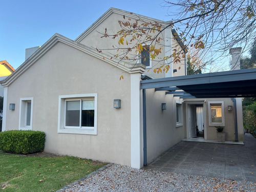 Venta Casa Maschwitz Club