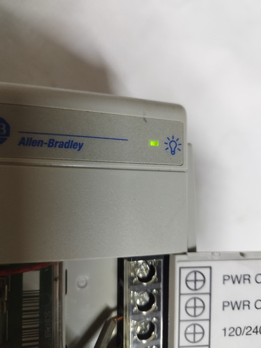 Fuente De Poder Compactlogix Para Plc Allen-bradley 1769-pa2 (Usado)