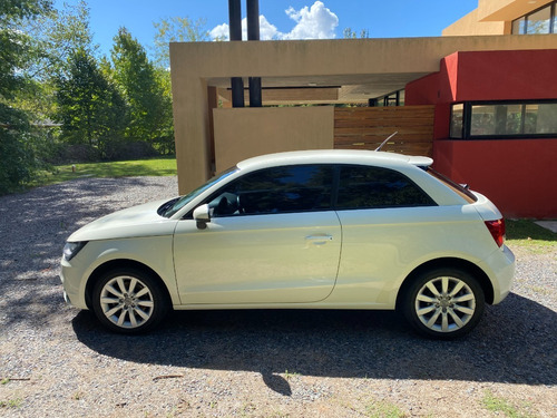 Audi A1 1.4 Tfsi Ambition + Carplay & Androidauto!
