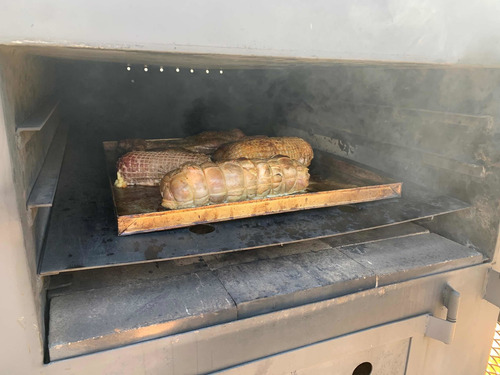 Imagen 10 de 14 de Trailer Horno A Leña