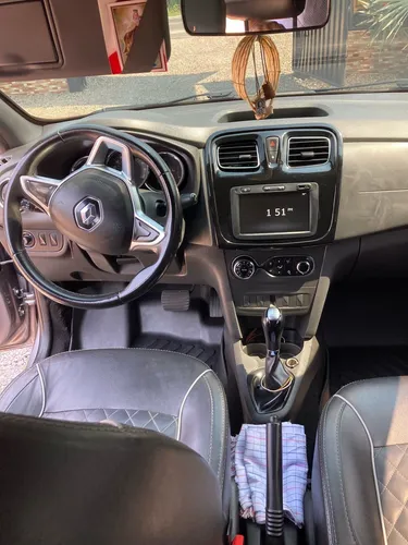 Renault Logan 1.6 Privilege / Intens